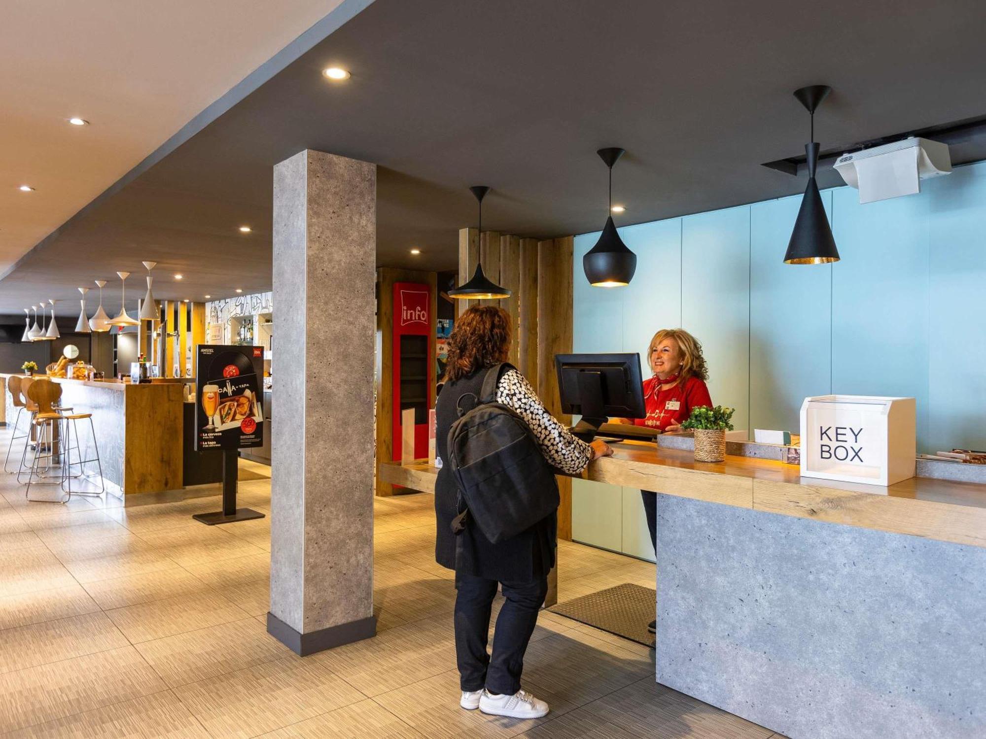 Hotel Ibis Bilbao Barakaldo Exterior foto